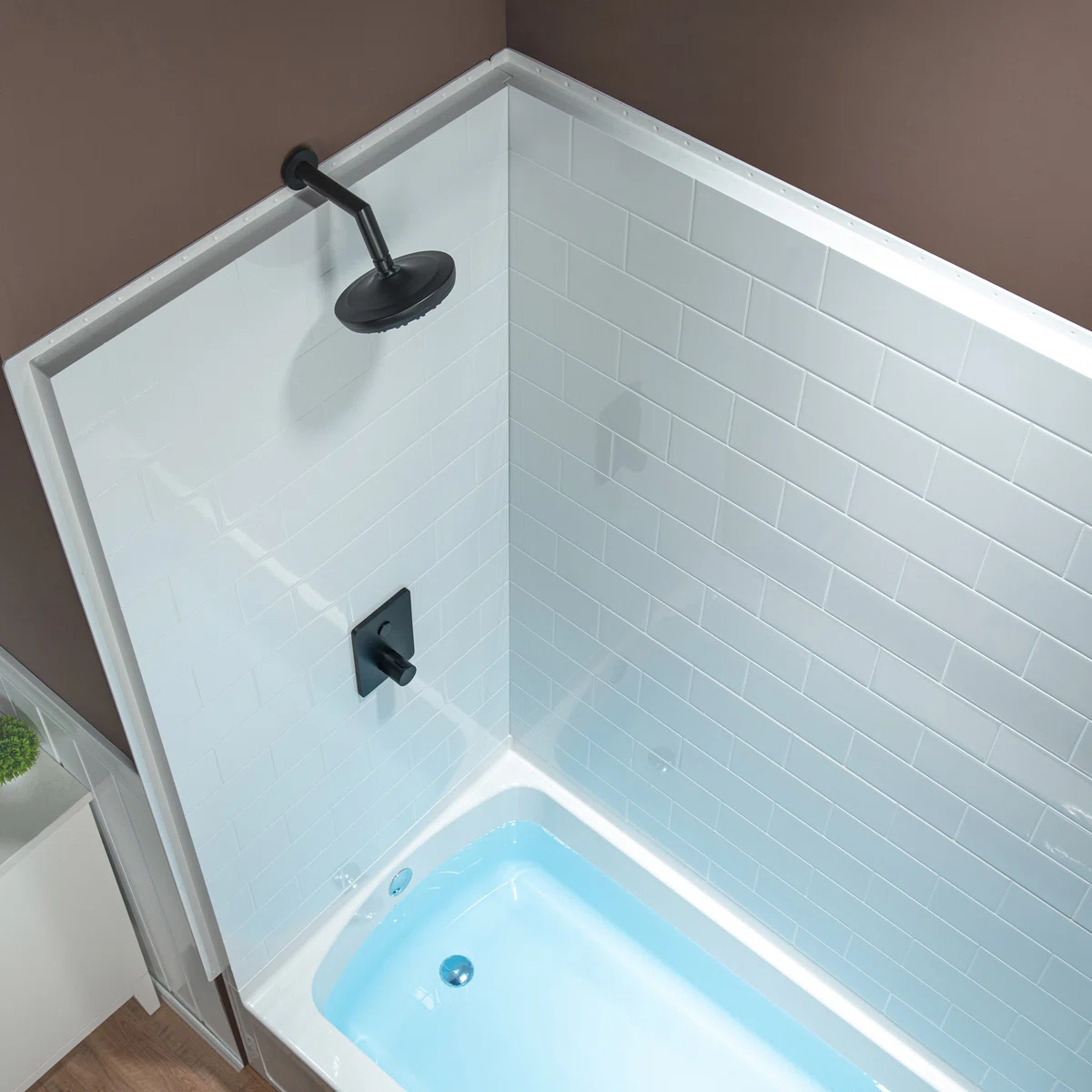 Woodbridge 60 x 32 Surface Alcove Tub and Wall Kit Woodbridge 60 x 32 Surface Alcove Tub and Wall Kit